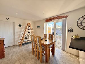 Photo 9- click for photo gallery